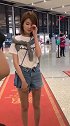 乔欣非常的热爱生活，是一个活泼开朗的女孩子