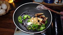 腐竹的吃法和做法，百吃不腻的青椒炒腐竹，超级下饭