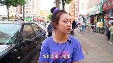 立在门口的牌子背后，还有一家久远的电烤串！