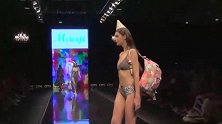 白白嫩嫩的清纯女模特：成熟模特韵味，惹火的身材让人心动