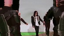 迈克尔杰克逊，不愧是天王级的人物，给他伴舞都是一种荣耀！