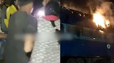 13岁少年爬火车自拍触电起火 家人眼睁睁看着儿子被烧死