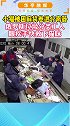 小猫被困麻袋卷进分离器，俄罗斯垃圾分类工人眼疾手快救下猫咪  暖心瞬间 喵星人