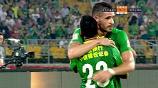 不给机会！杨笑天解围失误 比埃拉1v3杀出重围抽射破门
