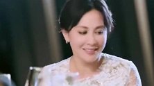 53岁刘嘉玲倒立精神状态极佳大发感慨送心灵鸡汤
