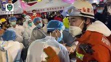 泉州欣佳酒店被困母子成功获救 现场：掌声雷鸣，好！好！好！