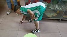 东莞62个DMD男孩十几岁必然瘫痪 家长盼药物研发加快