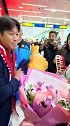 徐正源抵达沈阳 铁人球迷拉中韩双语横幅欢迎