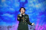 她在春晚上大火，因拒绝潜规则导演将她“封杀”，如今被人遗忘