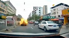 私家车行驶中爆炸烧成空壳 官方：系车上煤气瓶自燃所致