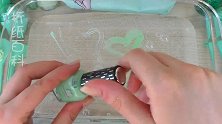 用蓝绿色化妆品、闪粉、起泡胶等混泥，无硼砂，结果颜色超漂亮