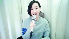 梁红直播开场演唱凤凰展翅，一首欢快好听的歌曲