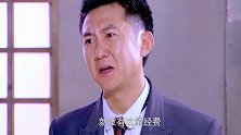 杜允唐刚来到码头，员工们就来告状，说刘经理把码头管理得一团糟