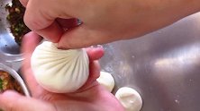 店里刚来的面点学徒，包子做成了这样，我也不知道还能教什么