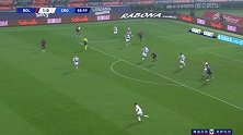 第89分钟博洛尼亚球员维尼亚托射门 - 被扑