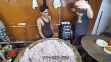 大铁板炒400个鸡蛋，只能发生在印度，不然做出来没人吃