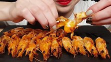 黄油炸虾是什么神仙美味呀不用剥皮就可以直接吃掉的哟