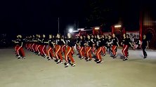 好整齐的鬼步舞齐舞，鬼步舞奔跑步