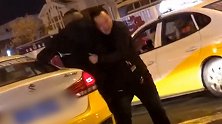 沈阳一出租车司机暴打乘客？警方：双方均有过错，受伤不重已和解