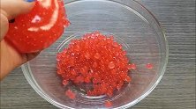 把搞怪玩具打开，你知道里面是什么吗