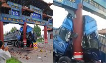 山东一大货车撞上柱子车头直接被砍两半 致2人死亡