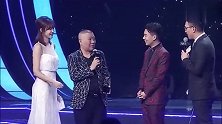 郭德纲和郭麒麟父子装登台，老郭他像逃婚的，我像抢亲的