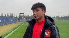 恒大预备队队长黄光亮：年轻不怕犯错 比赛要一场场打