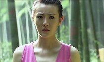 美女第一次见对她不感兴趣的男人,男子回怼我有洁癖
