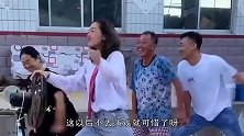 大妹子，你不去演戏真是可惜了啊！