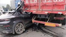 江西萍乡：男子为相亲提前买新车，无证驾驶连撞了三车