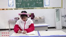 天太冷同桌被冻肿了，胖芸儿做雪人暖手宝让同学暖手，太有爱了