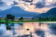 《中国推介》——胜境临江