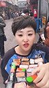 一元一个的寿司，小姐姐也敢买，吃货世界有时候真的靠勇气