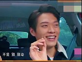 综艺梗王大勋花，临场反应搞笑瞬间，舌战群儒按按腿