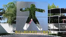外国小伙挑战人墙游戏！解锁正确姿势才能通过！他能成功吗？