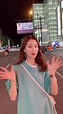 姑娘超级美，穿衣风格也好棒！