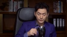 小伙炒股越炒越狠，手下小弟有所担心