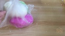 年夜饭菜谱，菜色水饺的做法，只用一种面粉，好看好吃，做法简单
