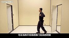 修门工遭遇鬼打墙，循环出入同一扇门，逃生方法很简单却偏想不到