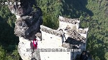 贵州深山一悬崖上的木桥，至今没人敢过，是怎么修建的？