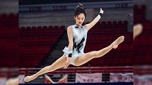 这还是赵丽颖的糖宝吗？30岁实现人生逆袭，空中一字马惊艳众人