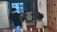 兄妹仨人第一天上舞蹈课，回家就成了这样，真想去学校找老师理论