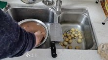 脆皮椒盐小土豆，外焦里嫩满口留香，比大口吃肉还香