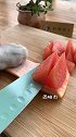 猫王：你们说本喵只会做冷饮？今天的饮料没有冰块哦~会做饭的猫