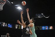 12投11中！韩旭超高效率砍下24+8 创WNBA生涯新高