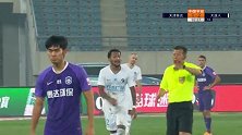 下半场补时第3分钟天津泰达球员赵英杰黄牌