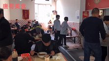 南京最牛的面馆大肉面20元一碗每天卖几百碗排队几十分钟很正常