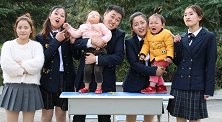 老师让小楠和大壮请家长，结果都请来表妹来助阵，真是太搞笑了