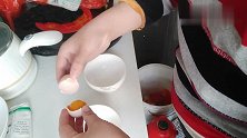 双胞胎宝宝吃嘛嘛香，一碗蒸蛋一扫而光