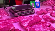 花8小时做的猪肚鸡，阿远费工夫了，四叔问这是喝汤还是吃肉？